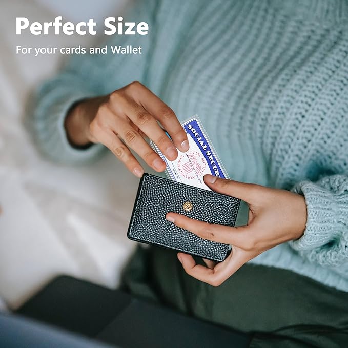 10 Pack Social Security Card Protector/Medicare Card Protector Sleeve/Social Security Card Holder/Credit Card Sleeves/Protective case for Drivers LicenseใCredit Card ใSSN Card๏ผ3.8x2.32in., Clear