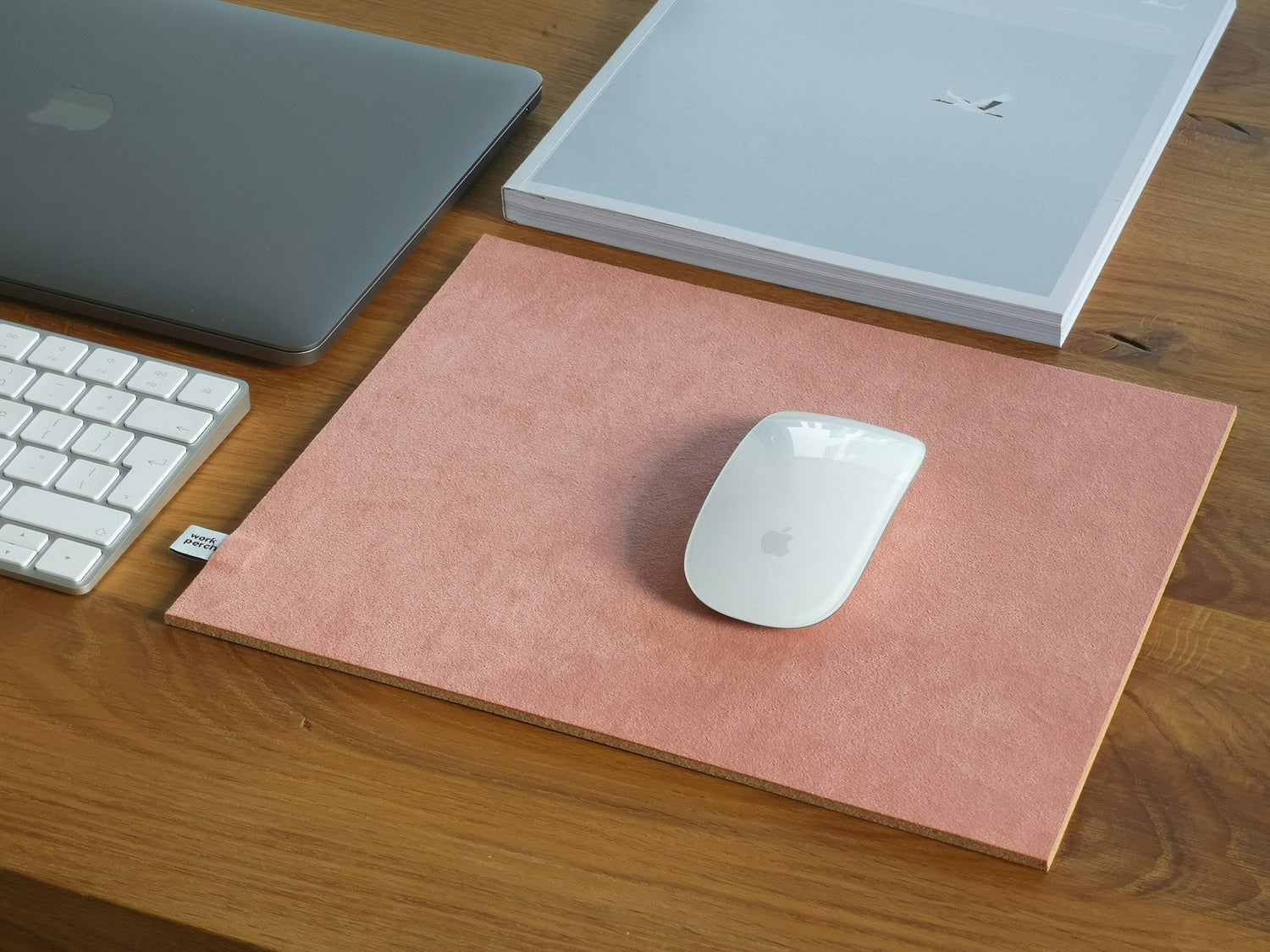 Ergonomic-mouse-pads-and-desk-mats-for-comfort-and-posture-support